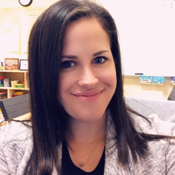 Meet your Posher, Jennifer - Picture 1 of 1